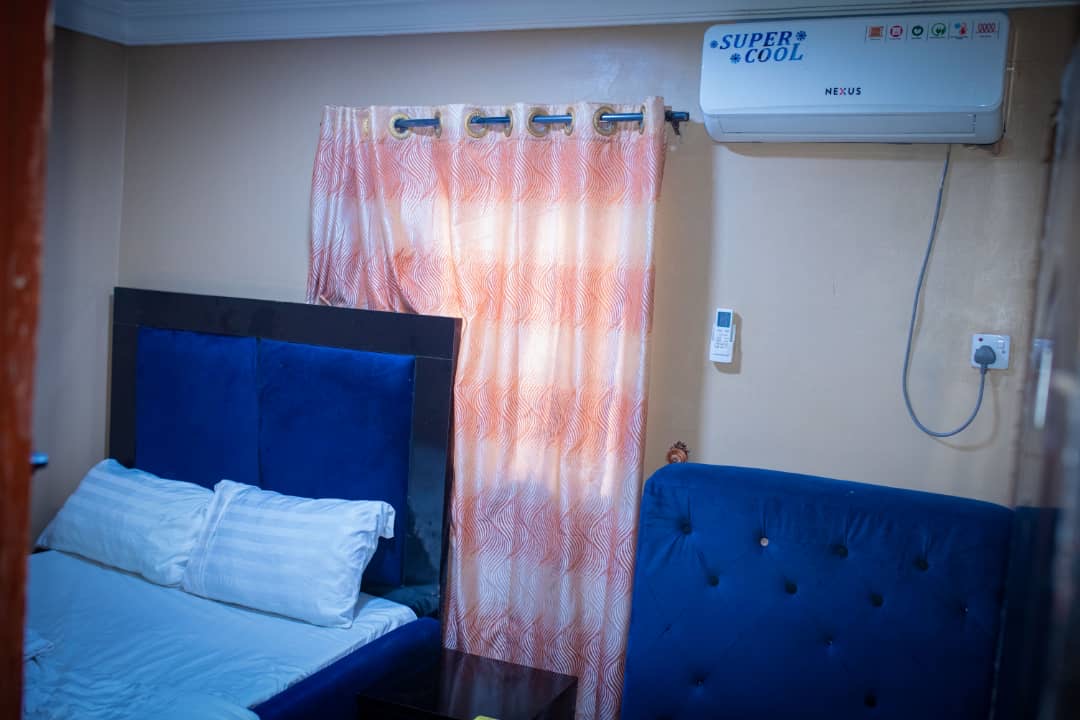 Room 106